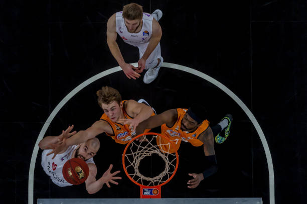 围的核心动 围的核心动